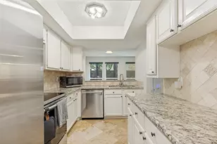 8434 Towneship Ln, Dallas, TX 75243 - Photo 11