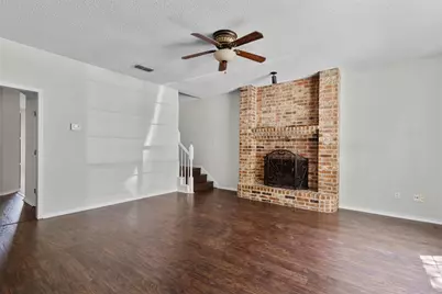 2805 Inniswood Circle, Arlington, TX 76015 - Photo 3