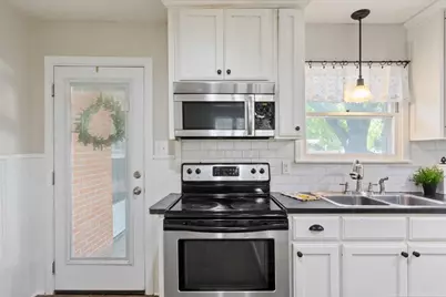 1212 Guthrie Drive, Waco, TX 76710 - Photo 15