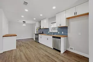1808 Robin Dr, Sherman, TX 75092 - Photo 9