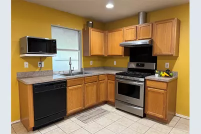 824 Mulder Drive, Arlington, TX 76001 - Photo 11
