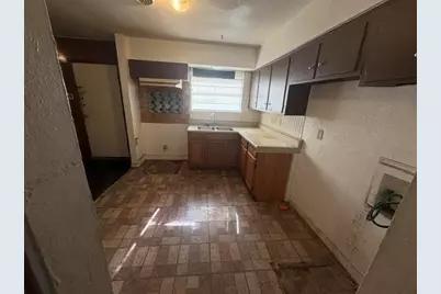 4974 Dupont Drive, Dallas, TX 75216 - Photo 5