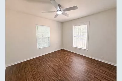 6710 Petain Avenue, Dallas, TX 75227 - Photo 7