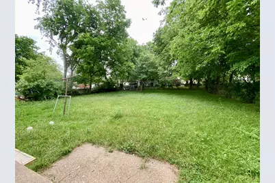 6710 Petain Avenue, Dallas, TX 75227 - Photo 13
