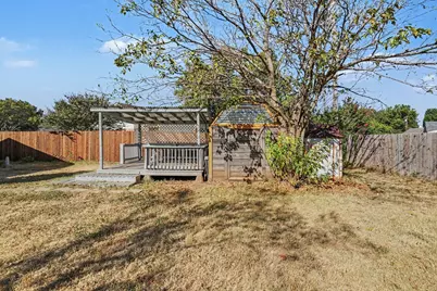 1510 Surry Place Drive, Cleburne, TX 76033 - Photo 33
