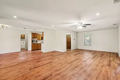 1510 Surry Place Drive, Cleburne, TX 76033 - Photo 15