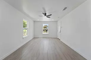 1823 Atlas Dr, Dallas, TX 75216 - Photo 13