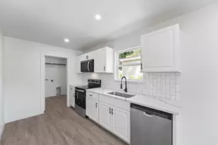 1823 Atlas Dr, Dallas, TX 75216 - Photo 15