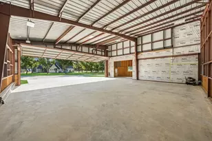 9003 King Air Dr, Granbury, TX 76049 - Photo 19
