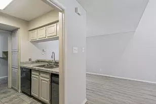 18240 Midway Rd, Dallas, TX 75287 - Photo 17