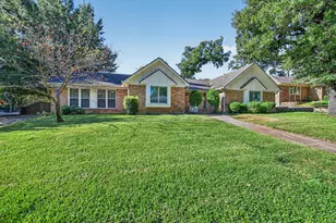 4208 Trowbridge Dr, Arlington, TX 76013 - Photo 3