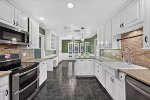 4208 Trowbridge Dr, Arlington, TX 76013 - Photo 9