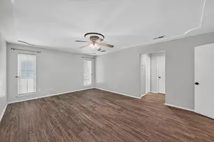 4208 Trowbridge Dr, Arlington, TX 76013 - Photo 19
