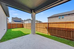 800 Caroline Dr, Celina, TX 75009 - Photo 29