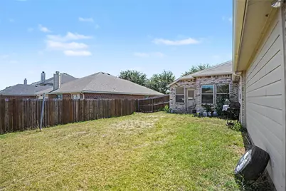 1333 Illinois Avenue, Lancaster, TX 75134 - Photo 25