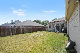 1333 Illinois Ave, Lancaster, TX 75134 - Photo 25