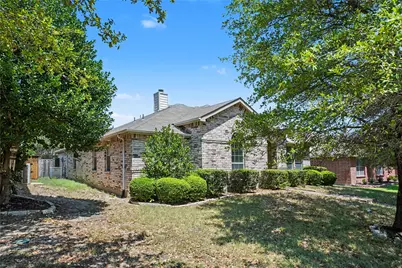 1333 Illinois Avenue, Lancaster, TX 75134 - Photo 3