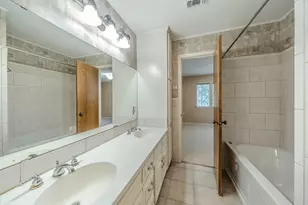 1803 Oak Grove Dr, Arlington, TX 76013 - Photo 19