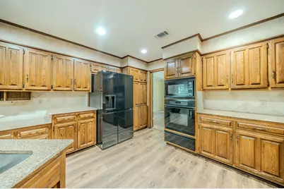1803 Oak Grove Drive, Arlington, TX 76013 - Photo 7