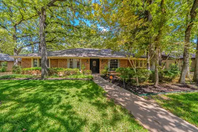 1803 Oak Grove Drive, Arlington, TX 76013 - Photo 1