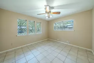 1803 Oak Grove Dr, Arlington, TX 76013 - Photo 19