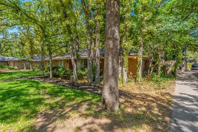 1803 Oak Grove Drive, Arlington, TX 76013 - Photo 37