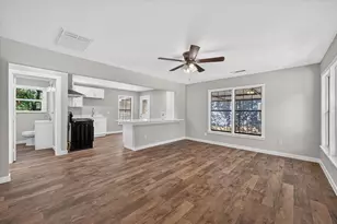2520 Vera Cruz St, Fort Worth, TX 76106 - Photo 3