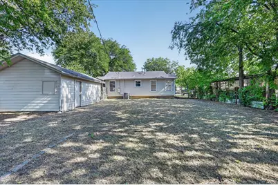 2520 Vera Cruz Street, Fort Worth, TX 76106 - Photo 9