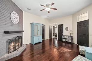 1322 Overlook Dr, Lewisville, TX 75067 - Photo 5
