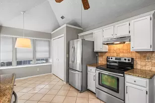 1322 Overlook Dr, Lewisville, TX 75067 - Photo 11