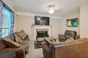 4442 Mercer St, Grand Prairie, TX 75052 - Photo 9