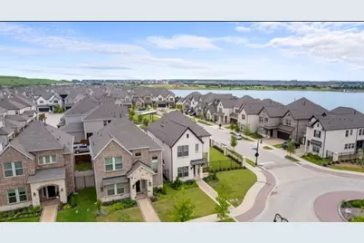 711 Prairie Falcon Drive, Arlington, TX 76005 - Photo 3