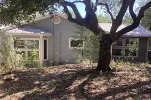 1225 Cedar Break Ct, Cleburne, TX 76033 - Photo 1