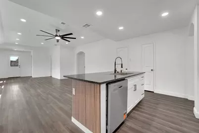 1810 Prairie View Drive, Princeton, TX 75407 - Photo 7