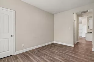 2806 Grand Lookout Ln, Arlington, TX 76001 - Photo 19