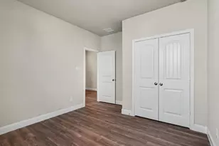2806 Grand Lookout Ln, Arlington, TX 76001 - Photo 11