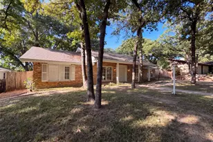 813 Wheelwood Dr, Hurst, TX 76053 - Photo 15