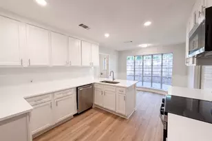 813 Wheelwood Dr, Hurst, TX 76053 - Photo 5