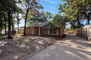 813 Wheelwood Dr, Hurst, TX 76053 - Photo 21