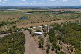 163 Hcr 3255, Mount Calm, TX 76673 - Photo 5