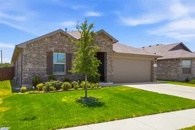 320 Sculptors Crossing, Springtown, TX 76082 - Photo 1