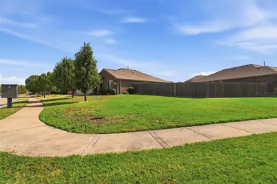 1299 Bent Grass Drive, Princeton, TX 75407 - Photo 5