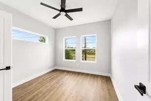 1115 E Oleander St, Fort Worth, TX 76104 - Photo 13