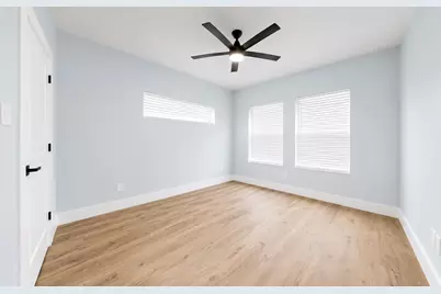1115 E Oleander Street, Fort Worth, TX 76104 - Photo 29