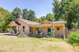 515 W Bridge St, Weatherford, TX 76086 - Photo 3