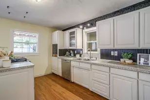 515 W Bridge St, Weatherford, TX 76086 - Photo 7