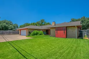 4400 Kingswick Dr, Arlington, TX 76016 - Photo 33