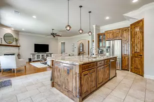 7259 Oak Creeks Ct, Fort Worth, TX 76135 - Photo 11