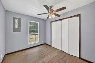 601 Royal St, Cleburne, TX 76031 - Photo 15