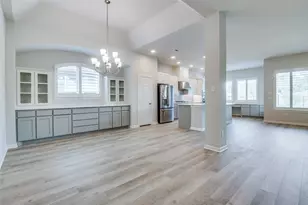 1407 Lone Eagle Wy, Arlington, TX 76005 - Photo 5